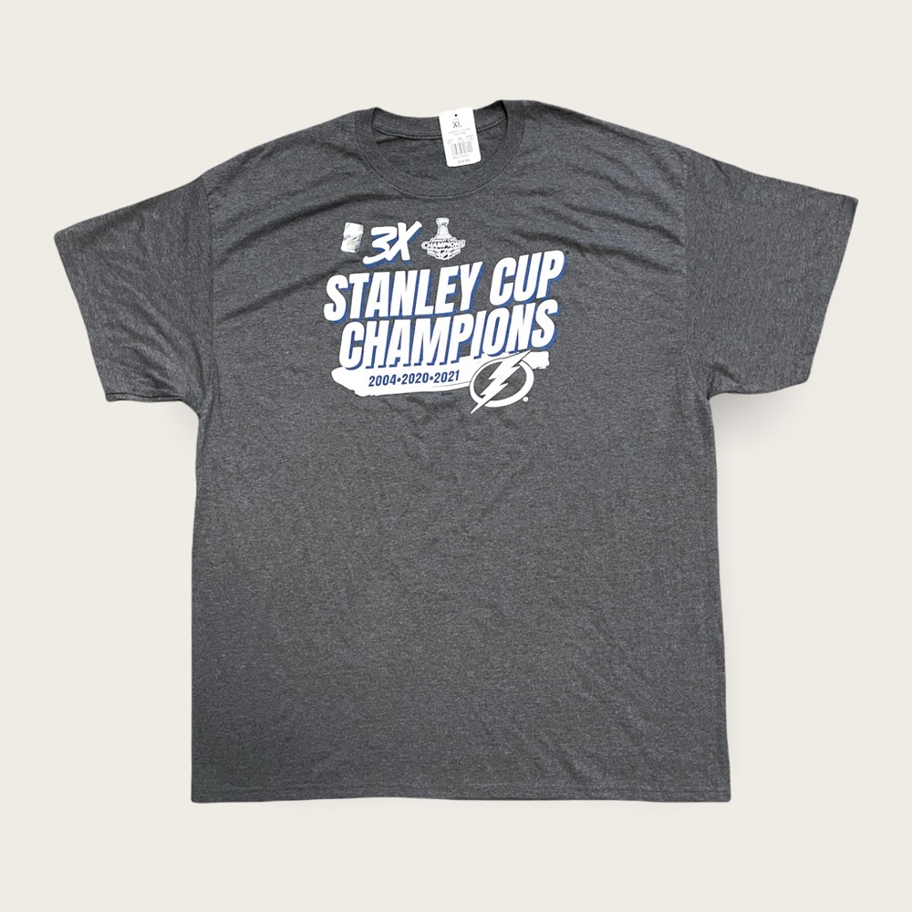 NHL Tampa Bay Lightning 2021 Stanley Cup Hockey Champs Gray T Shirt Men’s XL